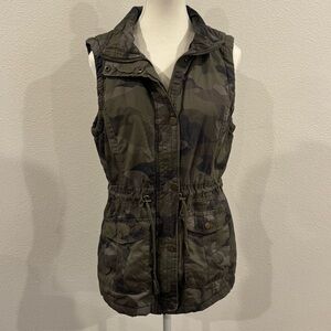 Snobbish Collection Camo Vest